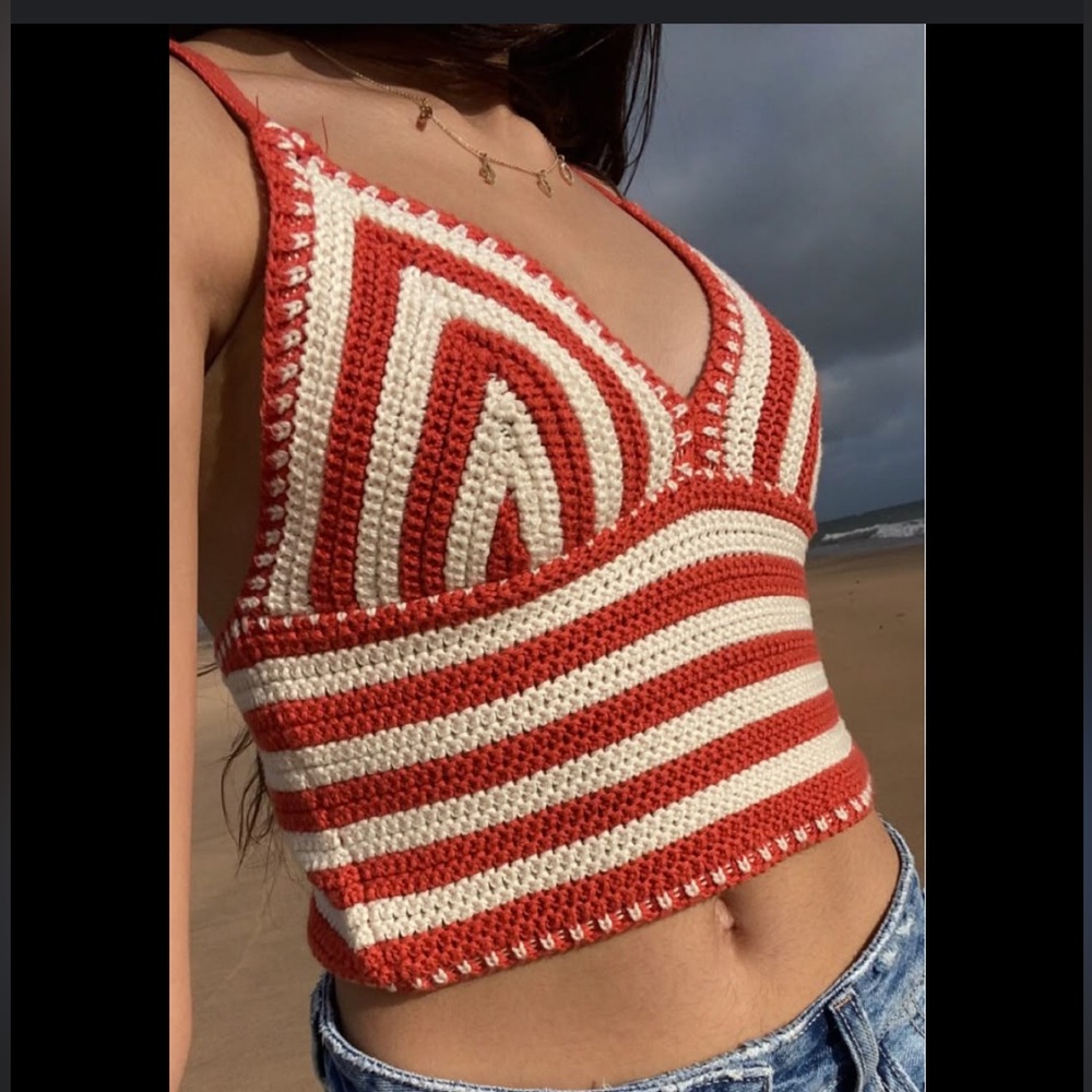 No Comment Orange and White Crochet Tank Top - Picture 3 of 6